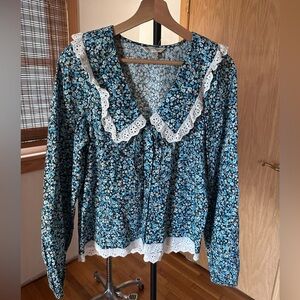 ASOS Miss Selfridge Floral Lace collar tie front button down size 6